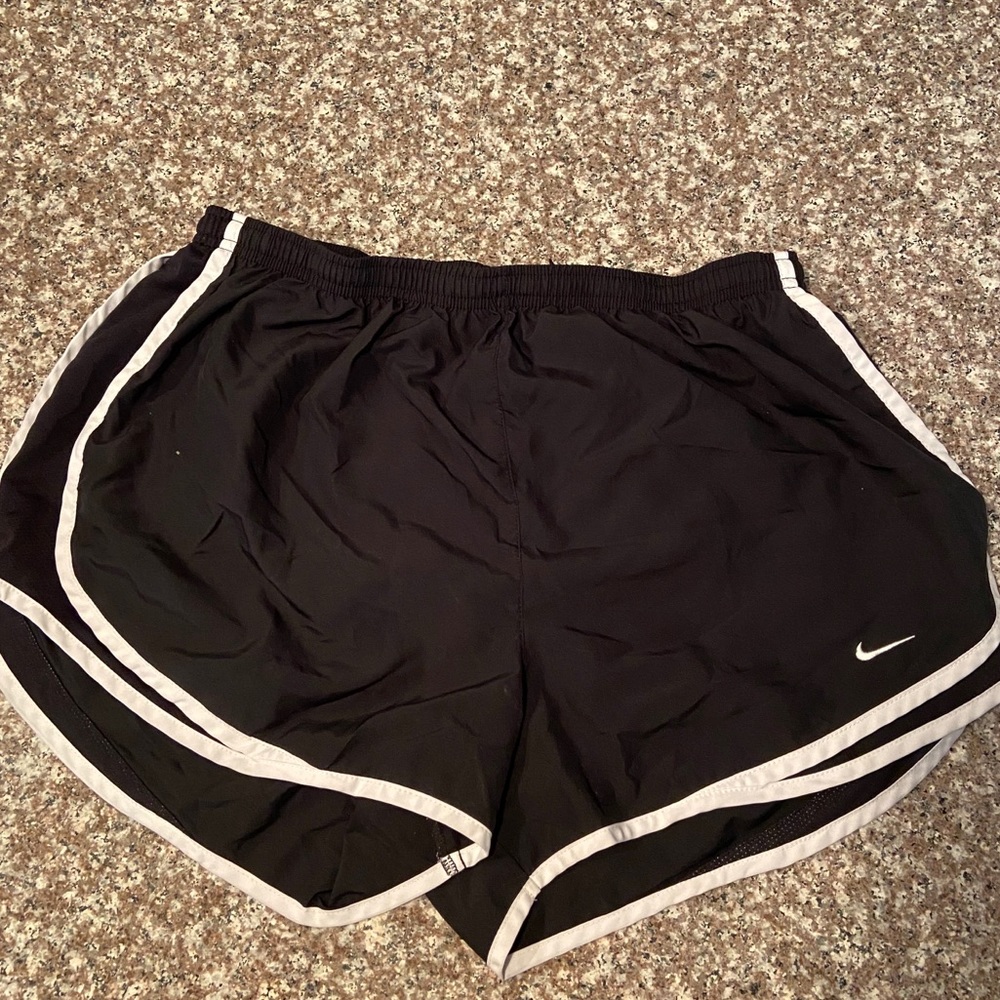 Black Nike shorts